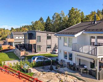 Stunning home in Nordre Frogn - Drobak - Edificio