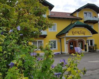 Hotel Berghof Baumgartner - Obernberg am Inn - Gebäude