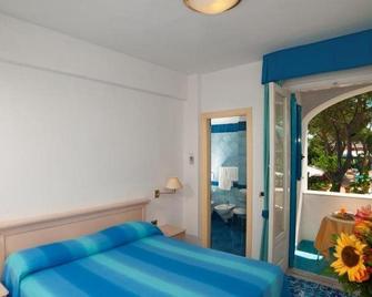 Hotel Villa Hermosa - Ischia - Bedroom