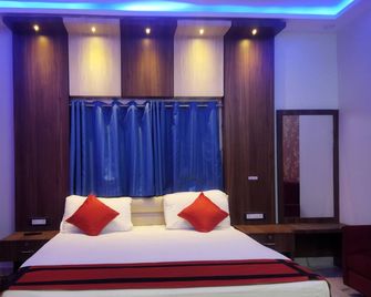G P Guest House And Banquet Hall - Gaya - Ložnice