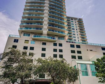Coconut Grove 10th Floor Private Unit Pa - Miami - Edificio