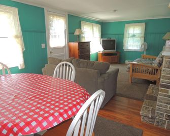 Phil and Anns Sunset Motel - Charlestown - Dining room