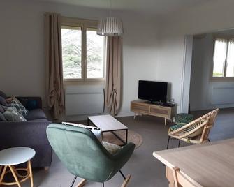 Agréable Maison Toute Équipée Classée 3 à Durfort Lacapelette - Durfort-Lacapelette - Sala de estar