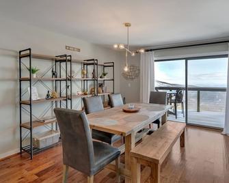 Highlands In Wintergreen ~ Views For Days ~ Brand New To The Market! - Roseland - Comedor