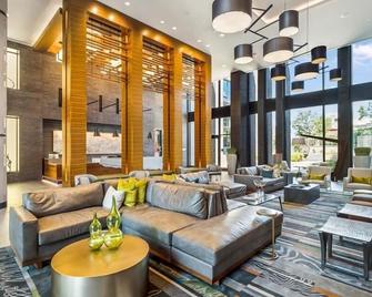 Walkable Reston Location | Well Equipped Gym & Kitchen | Reston Town Center - Reston - Lounge