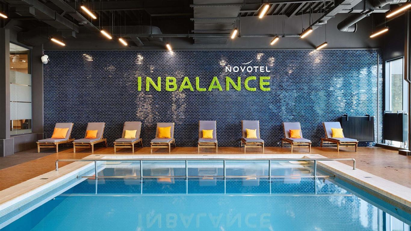 نوفوتيل كراكوف سيتي ويست