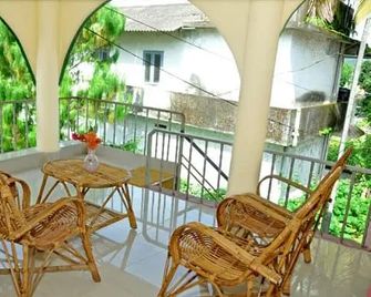 Green Mount Cottages - Kalpetta - Balcony