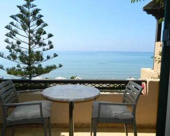 Villa Plori - Makry Gialos - Balkon