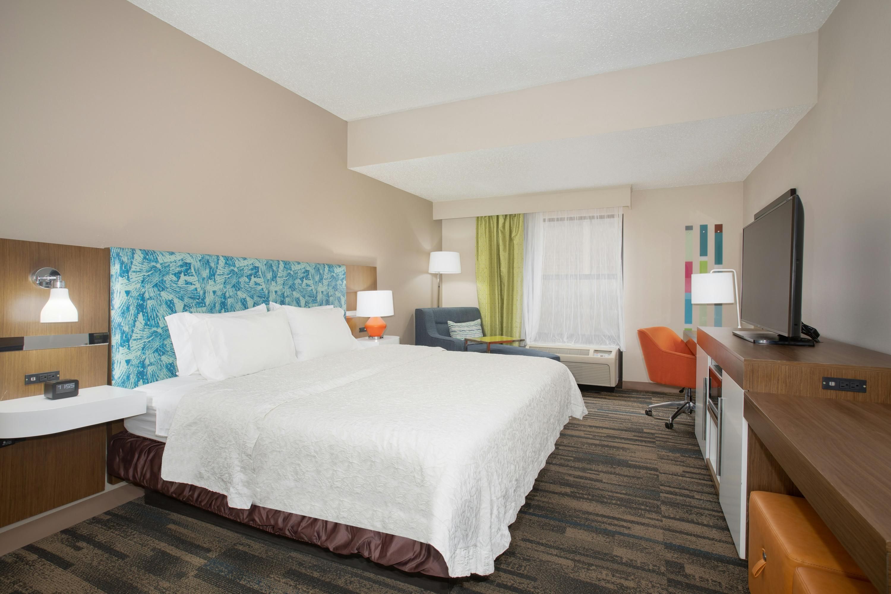 Hampton Inn & Suites Kansas City-Merriam - Merriam - Schlafzimmer