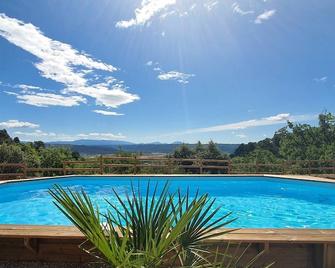 Maison de Campagne en Provence - Villeneuve - Piscina