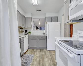 Ain't Nothin' Fancy - St. Marys - Kitchen