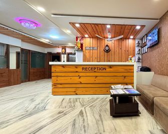 Hotel Cappal - Palanpur - Front desk