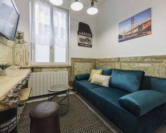 St Léon Strasbourg - Studio 3 Pers - Proche centre ville - Strasbourg - Living room