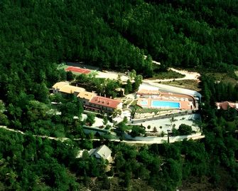 Hotel Pineta - Fabriano - Gebouw