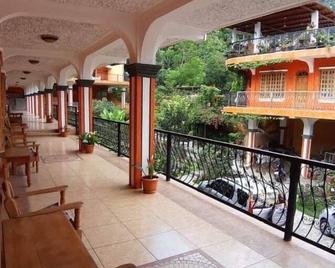 Posada de Don Jose - Panajachel - Balcony