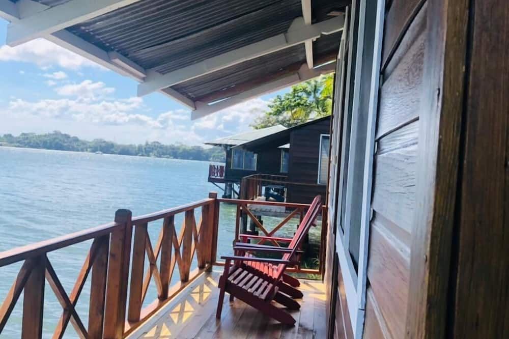 Catamaran - Fronteras - Balkon