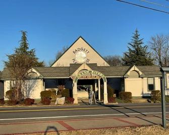 Motel at KY Lake. The Native Dessert - Gilbertsville - Edificio