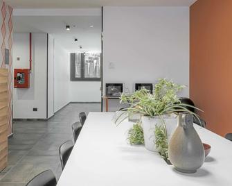 B&b Hotel Prato City Center - Прато - Їдальня