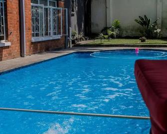 Rosewood Lodge - Kitwe - Pool