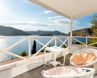 Baldan Suites Hotel & Restaurant - Bozburun - Balcón