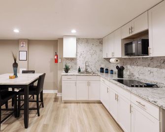 Comfortable Brighton home near DIA & Denver - Brighton - Kitchen