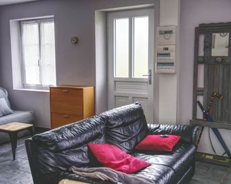 Charming stone house in Suisse Normande - Flers - Living room