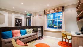 Comfort Inn Victoria - London - Lobby