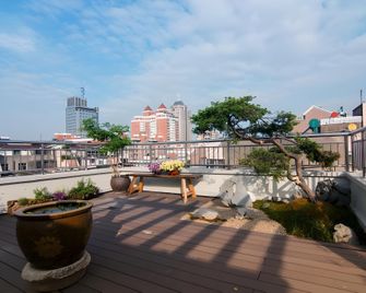 Home Inn Style Nanjing Xinjiekou Center - نانجينغ - شرفة