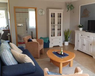Ferienhof Truelsen - Fewo Gertrud - Vacation on the family-friendly vacation farm Truelsen - Süderbrarup - Sala de estar