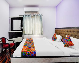 Fabhotel Triotel Inn - Dhanbād - Bedroom