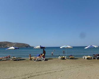 Akrogiali Rooms & Studios - Drimonas - Strand