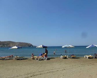 Akrogiali Rooms And Studios - Drimonas - Beach