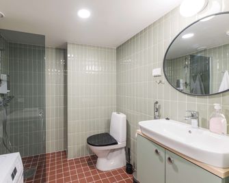 Forenom Aparthotel Jyväskylä - Jyväskylä - Kylpyhuone