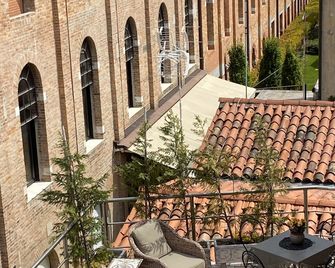 Murano Suites | Cobalt - Venecia - Patio