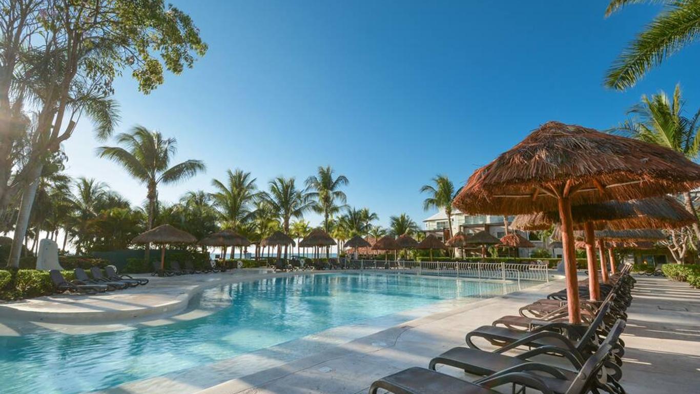 Sandos Caracol Nature Resort & Water Park
