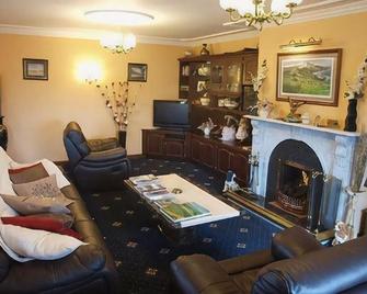 Golf Links View Bed And Breakfast - Waterville - Living room