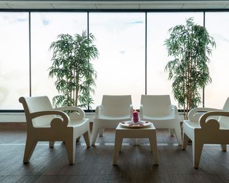 Hotel & Spa Real Ciudad De Zaragoza - Zaragoza - Gym
