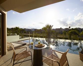 Asterion Suites & Spa - Designed for Adults - Pirgos Psilonerou - Balcony