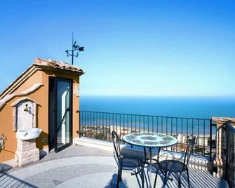 La Torretta sul Borgo - Grottammare - Balkon