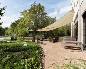 Steigenberger Parkhotel Braunschweig - בראונשווייג - פטיו