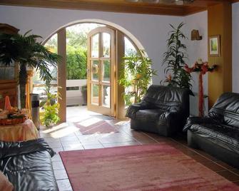 Landhotel Spessartruh - Frammersbach - Living room