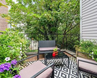 Adelphi II by Rove Travel | 3BR Ft Greene w/Deck - Brooklyn - Balcony