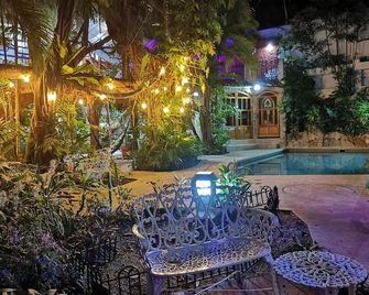 Eco-Hotel El Rey Del Caribe - קנקון - בריכה