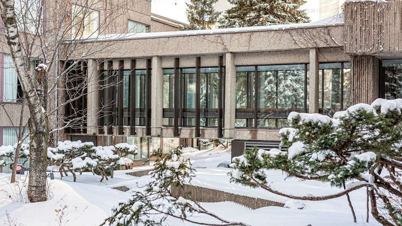 فندق بونافنتور مونتريال