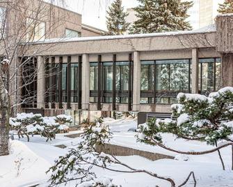 Hotel Bonaventure Montreal - Montreal - Building