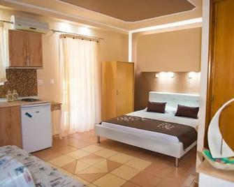 Villa Edem Dimitriadis - Thasos Town - Dormitor