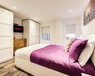 Wanstead, Escape London In London-Luxury - London - Bedroom