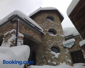 Hotel Podzamcze - Tarnow - Edificio