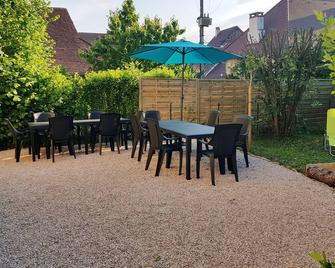 Large family home in the Jura - sleeps 8 to 9 - Mantry - Patio