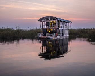 Namushasha River Villa - Kongola - Edificio